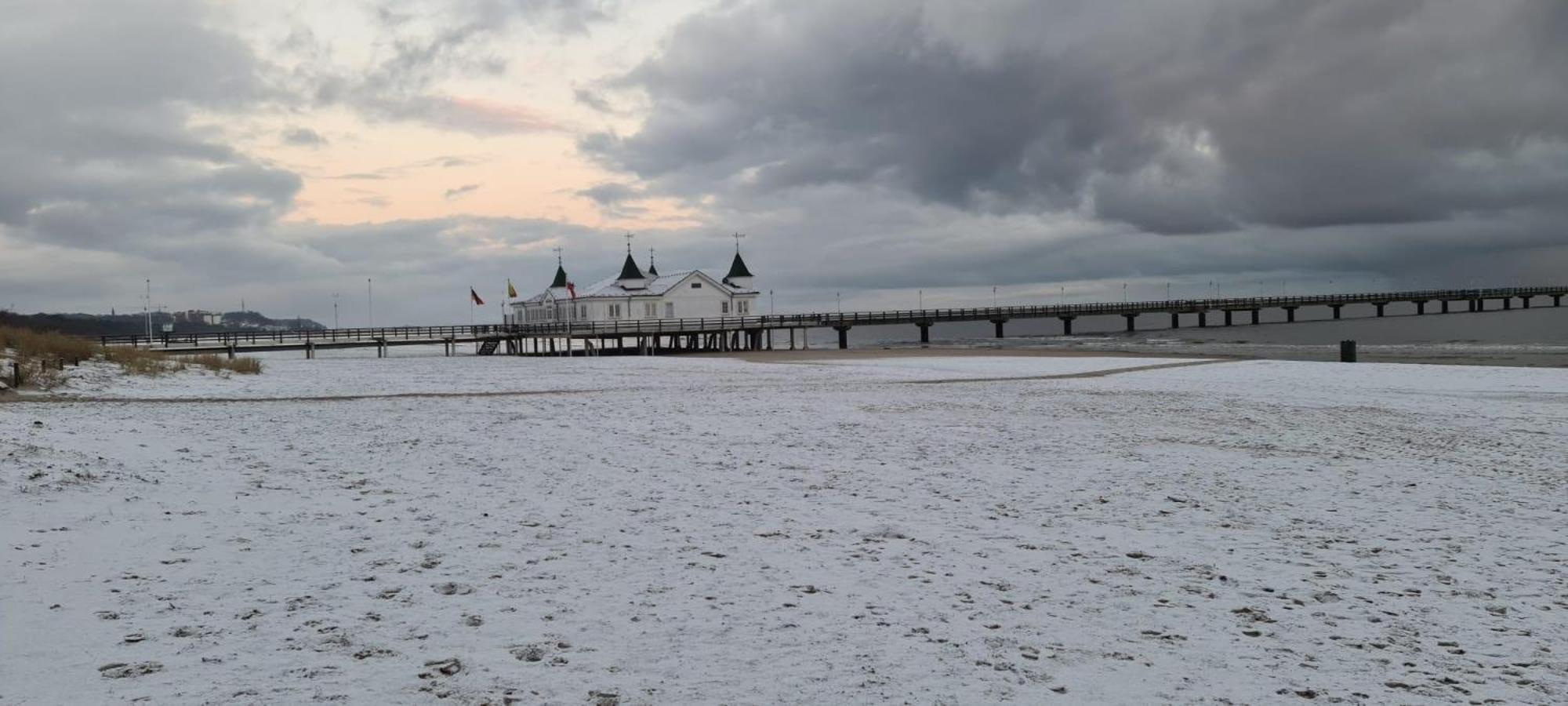 Strandhaus Ahlbeck Херингсдорф Экстерьер фото
